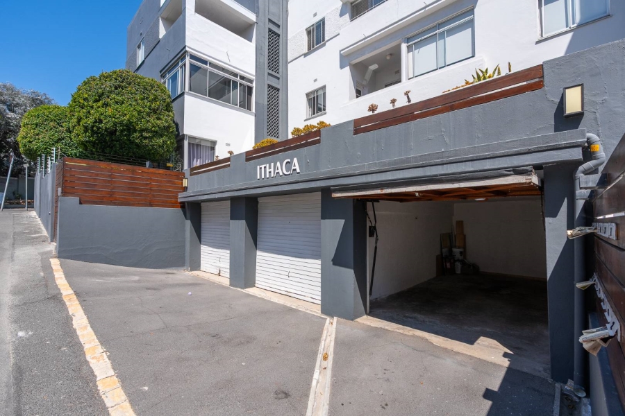 To Let 2 Bedroom Property for Rent in Sea Point Western Cape